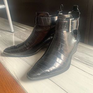 Women’s Zara black leather ankle boots
